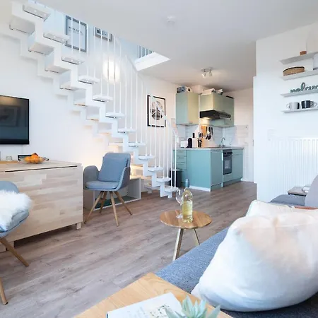 Grosse Freiheit App 15 *